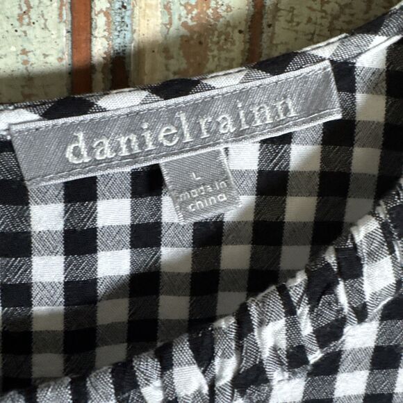 Daniel Rainn Black Gingham Womens L 3/4 Sleeve Blouse Ruffle Flared Cuffs - Picture 5 of 9